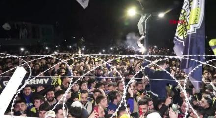 N'Golo Kante, Fenerbah&ccedil;e i&ccedil;in İstanbul'da