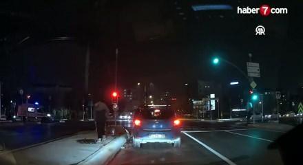 Otomobille &ccedil;arpışarak takla atan ambulanstaki 3 kişi yaralandı