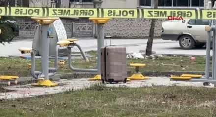 Parkta paniğe neden olan valizin i&ccedil;inden bakın ne &ccedil;ıktı