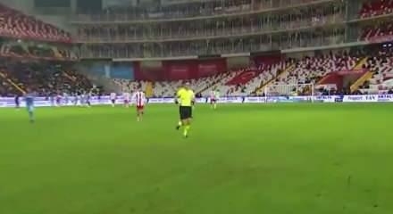 S&uuml;per Lig'de 20. haftanın VAR kayıtlarını a&ccedil;ıkladı