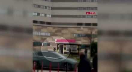  Taksiye binemeyen kadın, durak camlarını kırdı: O anlar kamerada