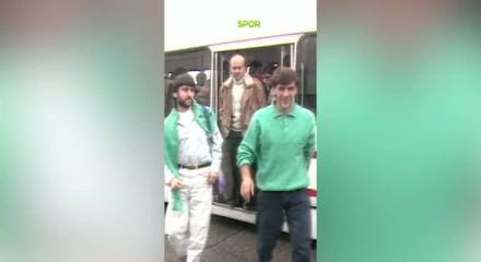 T&uuml;rk futbolunda nostalji r&uuml;zgarı: 1989 yılında Milli takımımızın deplasman d&ouml;n&uuml;ş&uuml;...