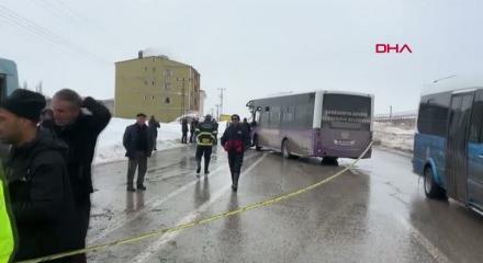 Yolcu minib&uuml;s&uuml;-otob&uuml;s kazasında &ccedil;ok sayıda yaralı