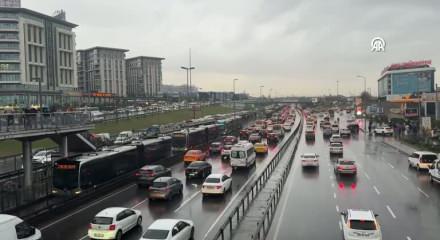  İstanbul'da toplu taşımaya y&uuml;zde 20 zam yapıldı