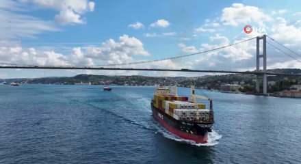 T&uuml;rk boğazları 2025&rsquo;te 84 bin 640 gemilik trafiği y&ouml;netti