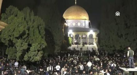 100 bin kişilik meydan okuma! Mescid-i Aksa'da tarihi anlar...