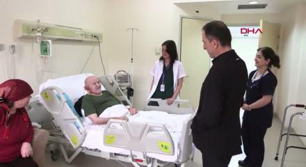4&rsquo;&uuml;nc&uuml; evre kanseri 7 saatlik ameliyatla yendi