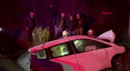 Beykoz&rsquo;da otomobil ile hafif ticari ara&ccedil; kafa kafaya &ccedil;arpıştı: 1 &ouml;l&uuml;, 5 yaralı