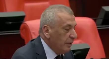 CHP'li vekil &Ouml;zt&uuml;rkmen okullardaki ramazan etkinliklerini hedef aldı: Anayasa'ya aykırı!