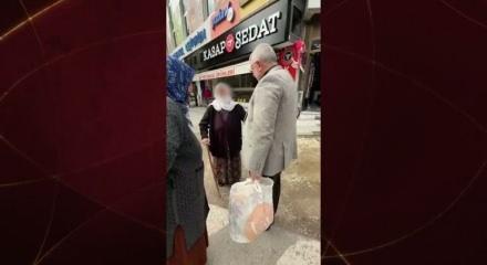 &Ccedil;orum Belediye Başkanı Aşgın yolda g&ouml;rd&uuml;ğ&uuml; yaşlı kadını makam aracıyla k&ouml;y&uuml;ne bıraktı