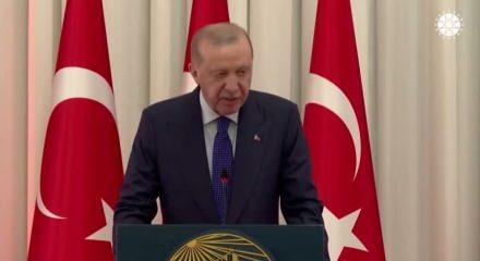 Cumhurbaşkanı Erdoğan: Afrika boynuzunun yabancı g&uuml;&ccedil;lerin m&uuml;cadele alanına &ccedil;evrilmemesi gerektiğine inanıyoruz
