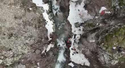 G&uuml;roymak'ta feci kaza: 3 &ouml;l&uuml;, 5 ağır yaralı