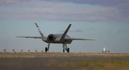 KIZILELMA g&ouml;z doldurdu: Manevra kabiliyeti ile dikkatleri &uuml;zerine &ccedil;ekti!