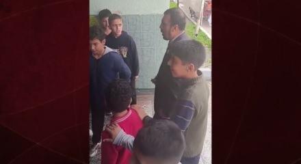 K&ouml;y okulu &ouml;ğretmeni Davinson Sanchez'in gol&uuml;n&uuml; b&ouml;yle anons etti