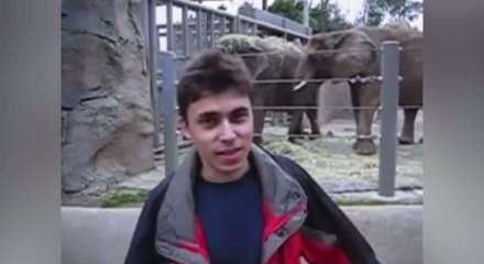 M&uuml;zelik eşya oldu! YouTube'a y&uuml;klenen ilk video satıldı!