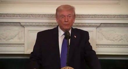 Trump: İran'a kısıtlı bir saldırıyı sanırım değerlendiriyorum diyebilirim