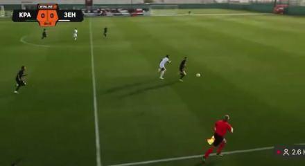 'Jhon Duran futbolu kafada bitirmiş': İlk ma&ccedil;ında rakip stoperle g&uuml;reşti