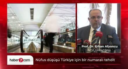 &Uuml;nl&uuml; tarih&ccedil;i Prof. Dr. Erhan Afyoncu T&uuml;rkiye'nin &ouml;n&uuml;ndeki en b&uuml;y&uuml;k tehlikeyi a&ccedil;ıkladı