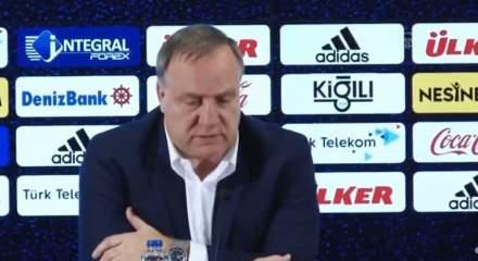 150 bin n&uuml;fuslu &uuml;lkeyi D&uuml;nya Kupası'na taşıyan Dick Advocaat, g&ouml;revinden ayrıldı