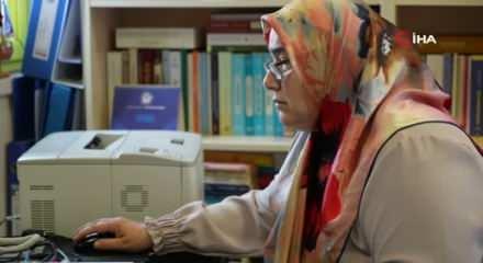 28 Şubat'ın g&ouml;lgesinde yarım kalan eğitimini 50 yaşında tamamlandı