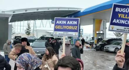 Bakan G&uuml;rlek memleketi Nevşehir'de: Bug&uuml;n beni bağrınıza bastınız