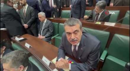 Bakan Tekin: "T&uuml;rkiye'de kimsenin hukuk kurallarını, Anayasayı yorumlama tekeli yok"