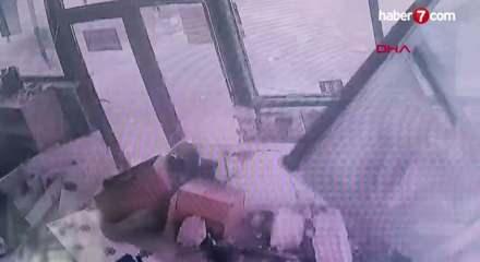 Bing&ouml;l ve Aydın'da dehşet anları: Otomobiller d&uuml;kkanlara girdi, 7 yaralı