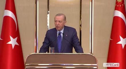 Cumhurbaşkanı Erdoğan: Vatan i&ccedil;in şehit d&uuml;şen kahramanları rahmetle yad ediyorum