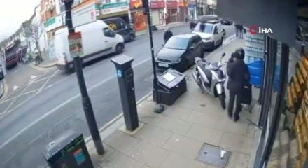 İngiltere'de film sahnelerini aratmayan olay: T&uuml;rk kuyumcuya palalı soygun