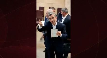 İran eski Cumhurbaşkanı Ahmedinejad'ın &ouml;ld&uuml;r&uuml;ld&uuml;ğ&uuml; iddia edildi