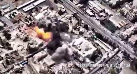 İran&rsquo;ın başkenti Tahran&rsquo;da art arda patlamalar meydana geldi