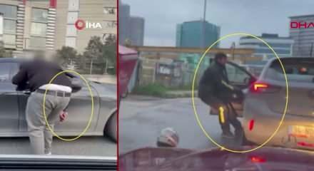 İstanbul'da otomobil s&uuml;r&uuml;c&uuml;s&uuml;n&uuml; bı&ccedil;akla tehdit eden minib&uuml;s şof&ouml;r&uuml; enselendi