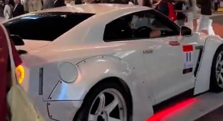 Japonya&rsquo;da &ldquo;Kabe&rsquo;de Hacılar&rdquo; İlahisi sokaklarda dinleniyor