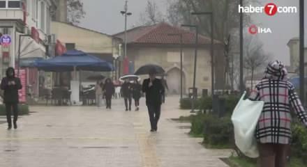 Karadeniz&rsquo;e sarı kod, İstanbul&rsquo;da yağmur etkili