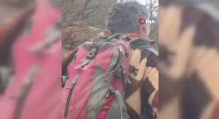 Kuş g&ouml;zlemi i&ccedil;in &ccedil;ıktığı arazide ayı ile karşı karşıya kaldı!