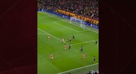 Osimhen'nin İtalya'ya  transferi imkansız!