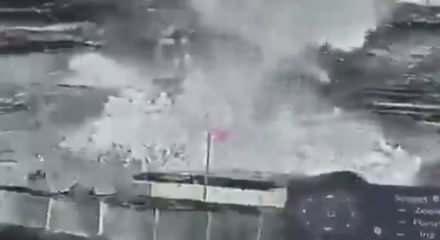 Pakistan ve Afganistan arasında savaş yeniden alevlendi