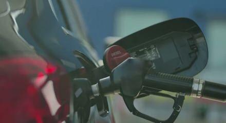 Akaryakıt fiyatlarında eşel mobil sistemine ge&ccedil;ildi