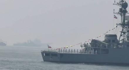 İran ait savaş gemisi "IRIS Dena" vuruldu