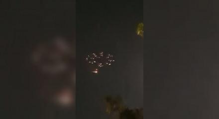 İran f&uuml;zeleri Tel Aviv'i hedef alıyor