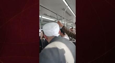 İsrailli yolcuları g&ouml;r&uuml;nce sloganlar başladı: İstanbul'da bir otob&uuml;ste yaşandı!