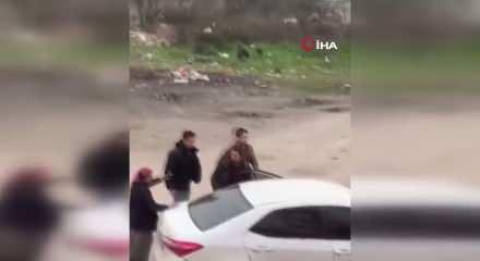 Sakarya'da hareketli dakikalar: Firariyi vermemek i&ccedil;in polise direndiler