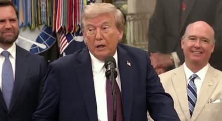 Trump&rsquo;tan dikkat &ccedil;eken m&uuml;himmat &ccedil;ıkışı