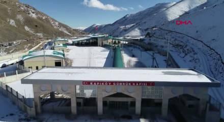 T&uuml;rkiye-İran sınır kapılarında ticari ge&ccedil;işler s&uuml;r&uuml;yor