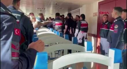 İBB'ye y&ouml;nelik 'yolsuzluk' davasında avukatlar ile adliye personeli arasında gerginlik &ccedil;ıktı