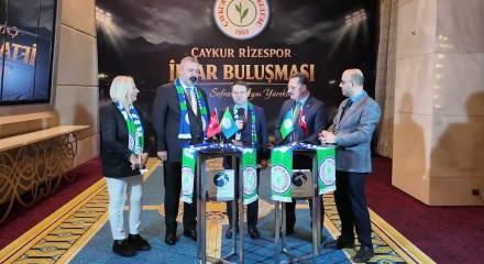Bakanlar Memişoğlu ve G&uuml;rlek, &Ccedil;aykur Rizespor Kul&uuml;b&uuml;'n&uuml;n iftar programına katıldı