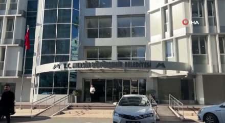 CHP&rsquo;li Mersin B&uuml;y&uuml;kşehir Belediyesi'ne r&uuml;şvet operayonu d&uuml;zenlendi