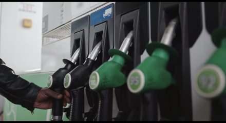 H&uuml;rm&uuml;z gerilimi petrol fiyatlarını u&ccedil;urdu, Trump&rsquo;ın a&ccedil;ıklaması piyasayı rahatlattı