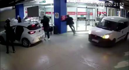 Kuyumcukent&rsquo;teki 20 milyon liralık soygun anı kamerada