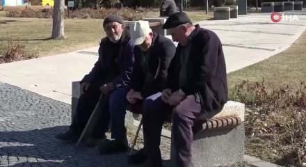 SGK 650 bin emeklilik iptali iddialarını yalanladı